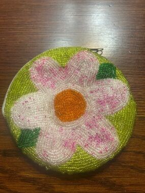 Vintage Hand Beaded Daisy Floral Coin Purse Seed Bead Zipper Cottagecore